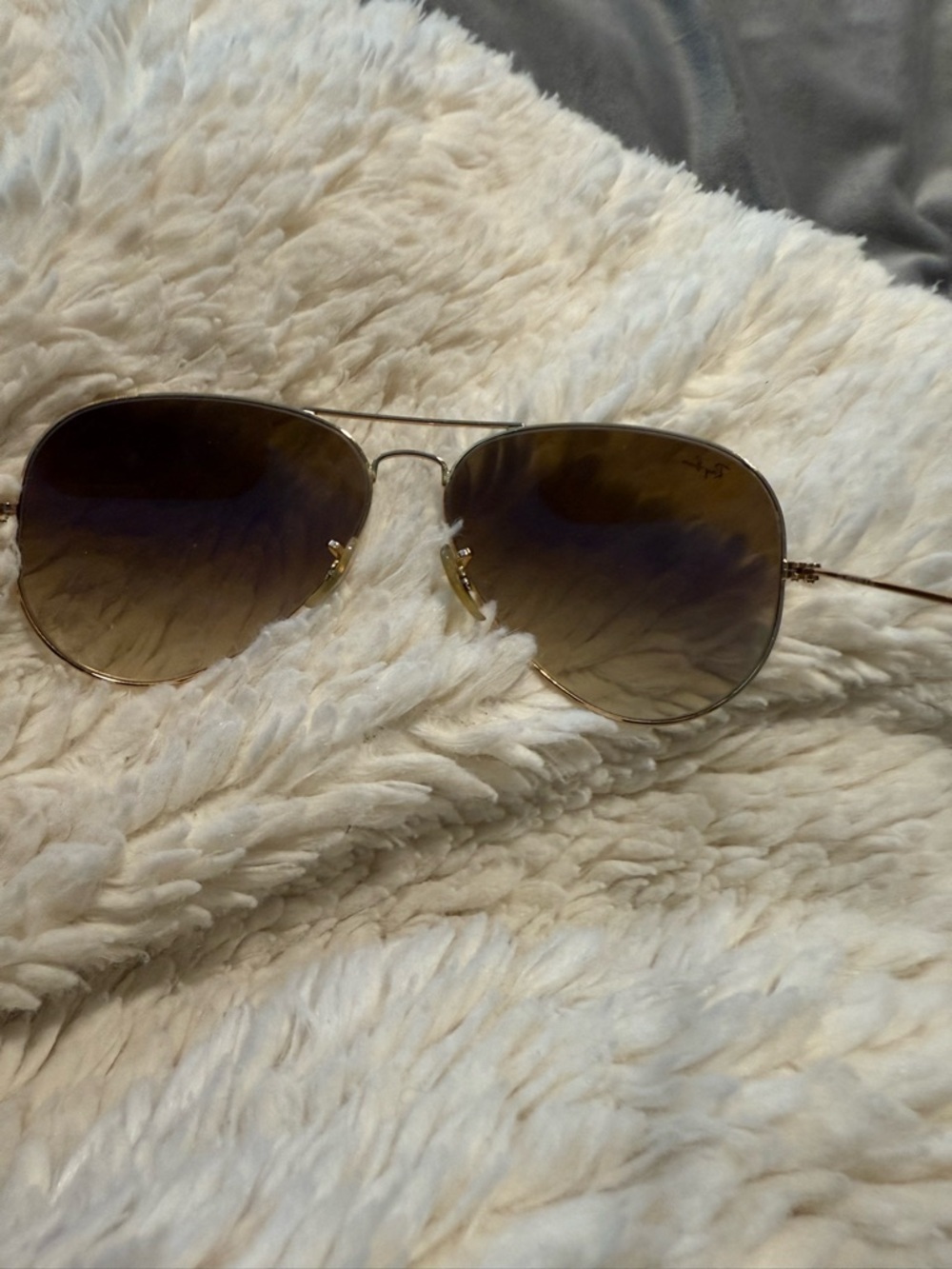 Ray-Ban Gold Frame Aviator Sunglasses with Brown Lenses - Picture 4 of 6